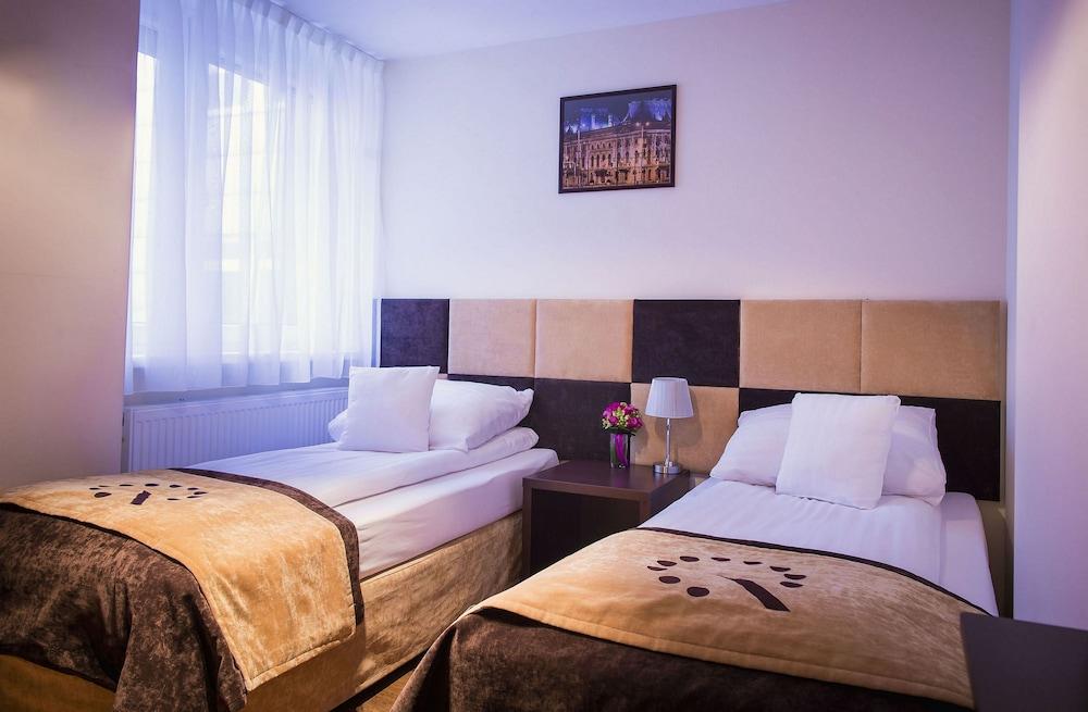 Boutique Hotel'S III Pilsudskiego Łódź Exterior foto