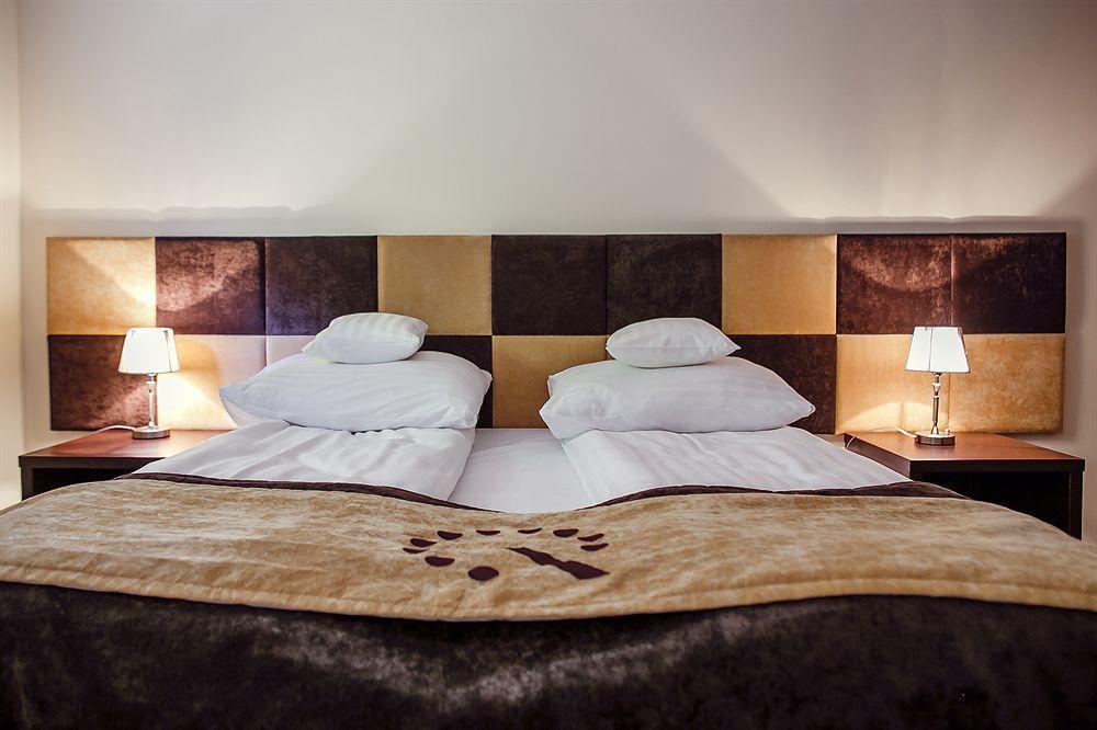 Boutique Hotel'S III Pilsudskiego Łódź Exterior foto